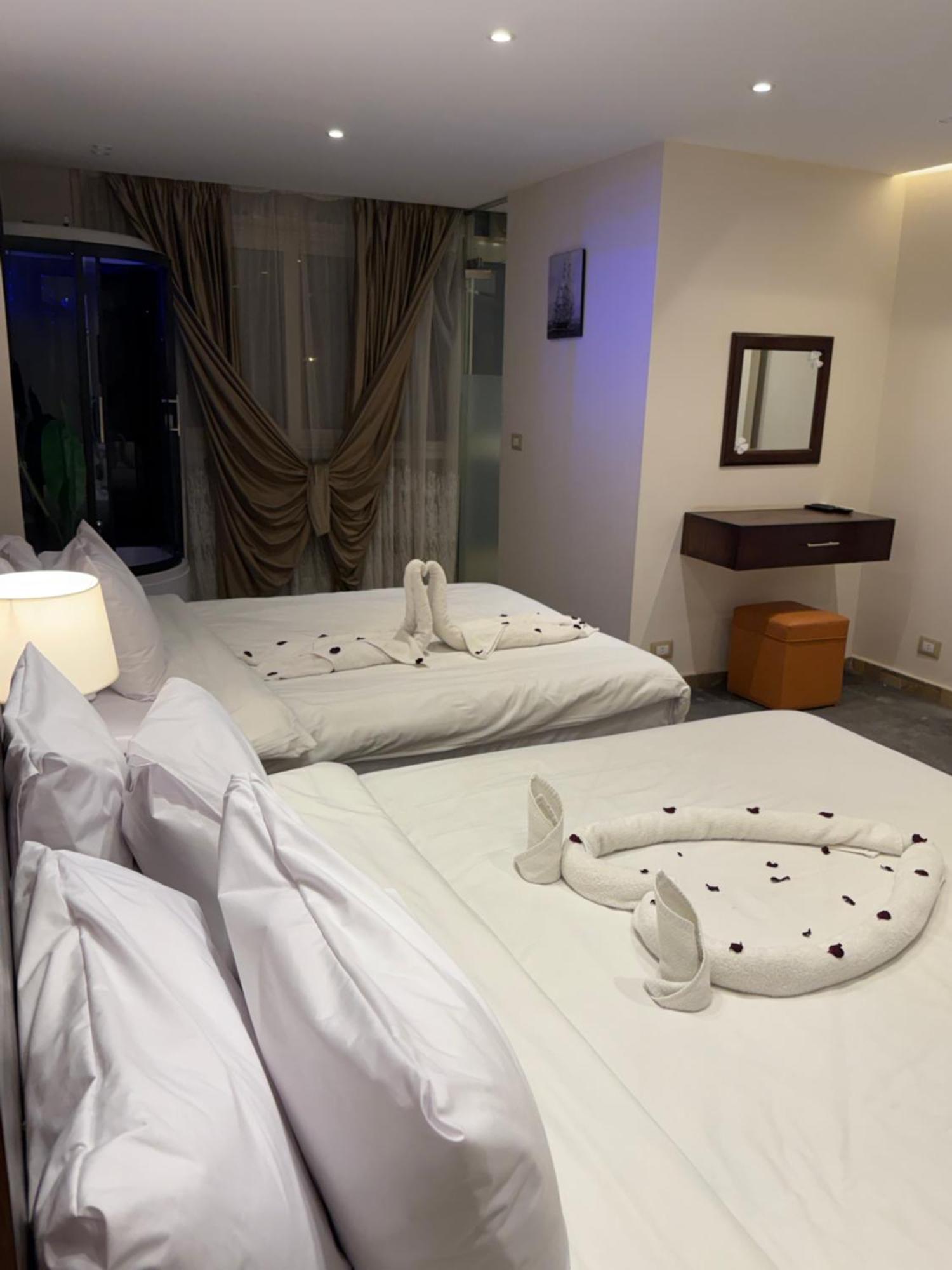 Topaz Pyramids View Inn Kafrat al Jabal Exterior photo