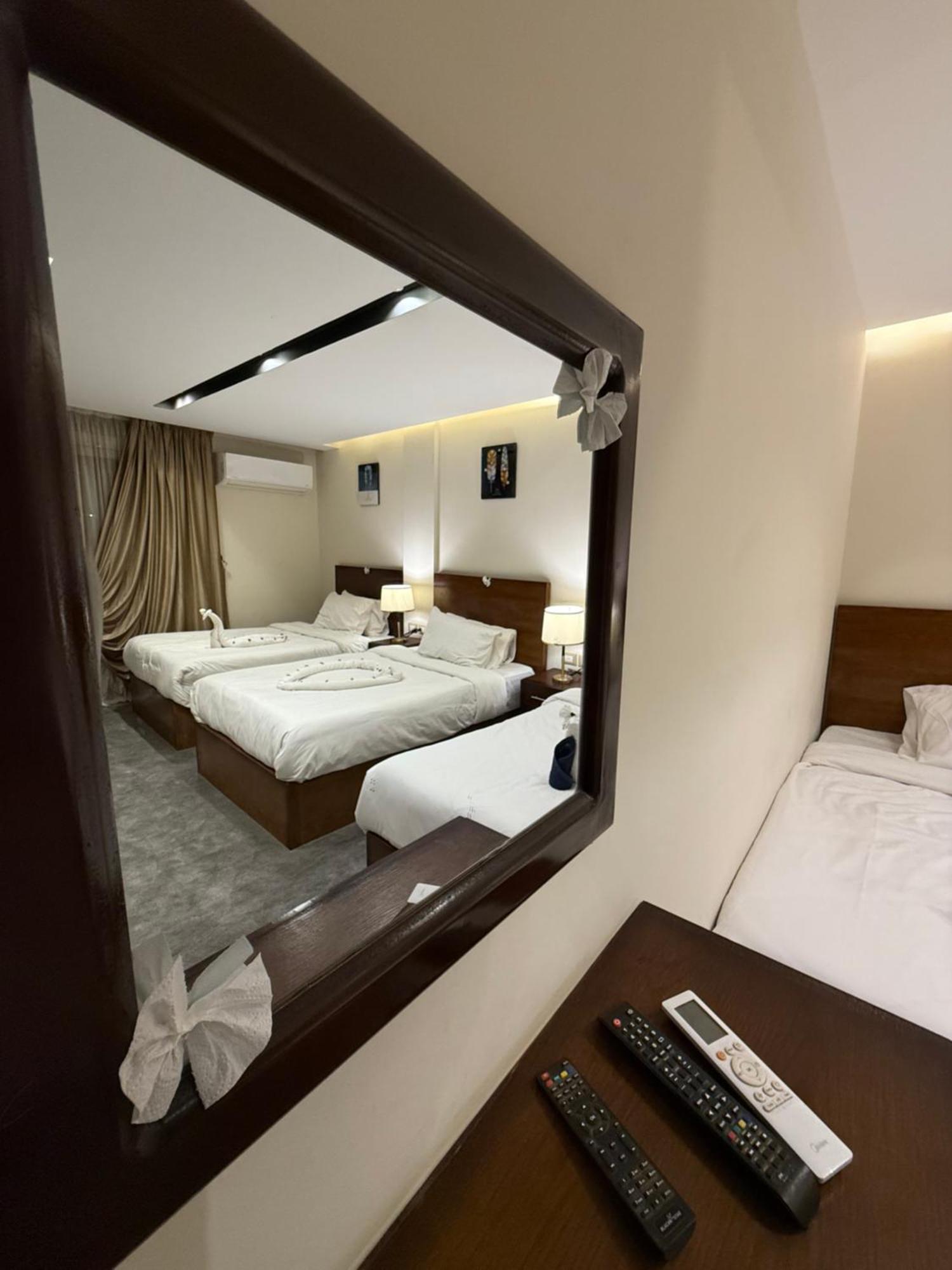 Topaz Pyramids View Inn Kafrat al Jabal Exterior photo