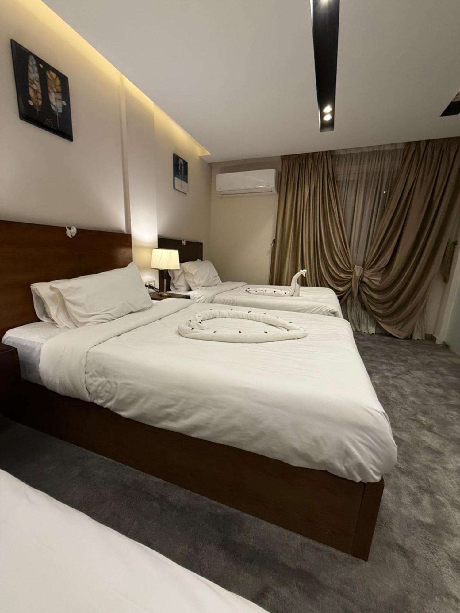 Topaz Pyramids View Inn Kafrat al Jabal Exterior photo
