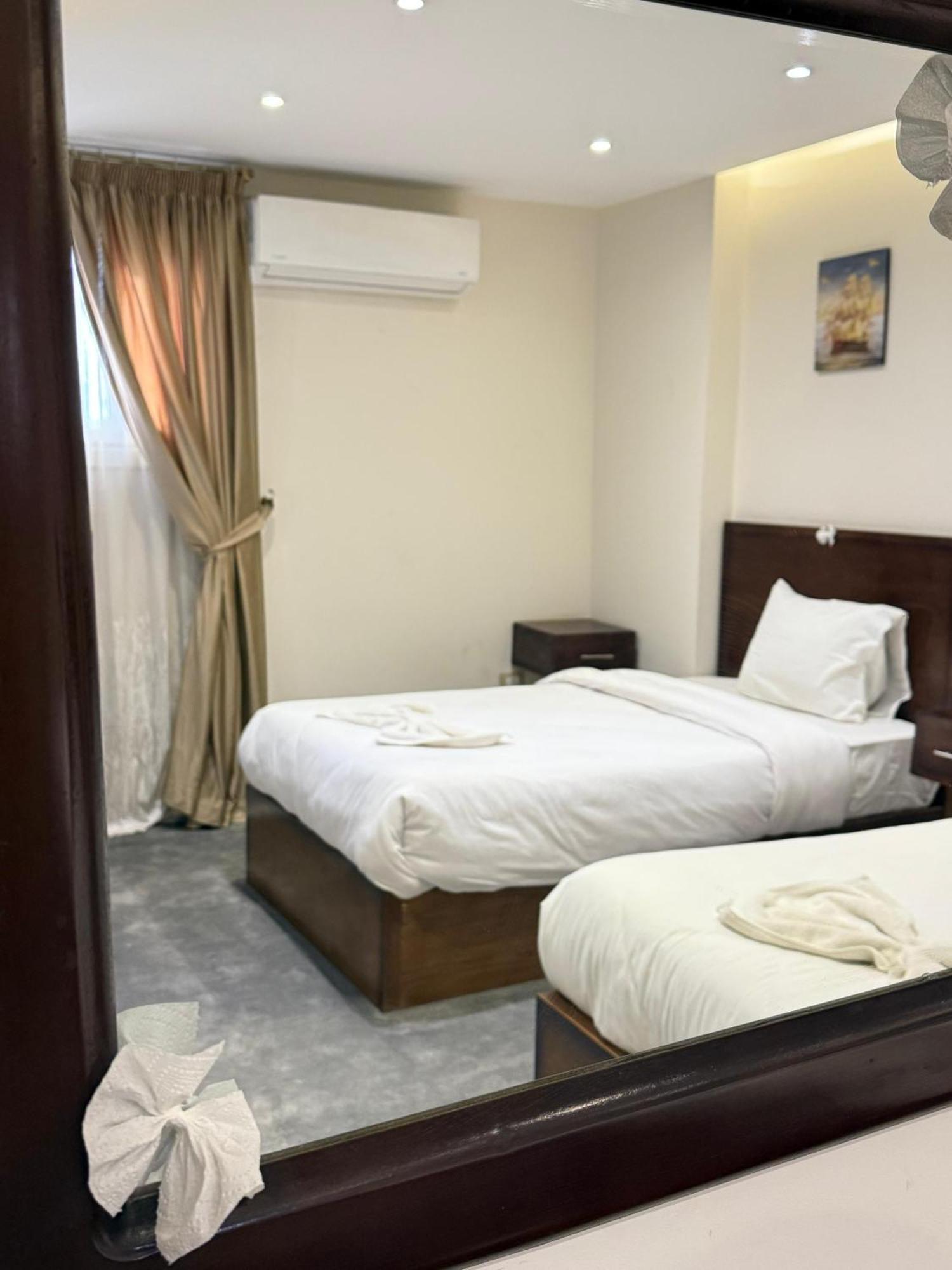 Topaz Pyramids View Inn Kafrat al Jabal Exterior photo